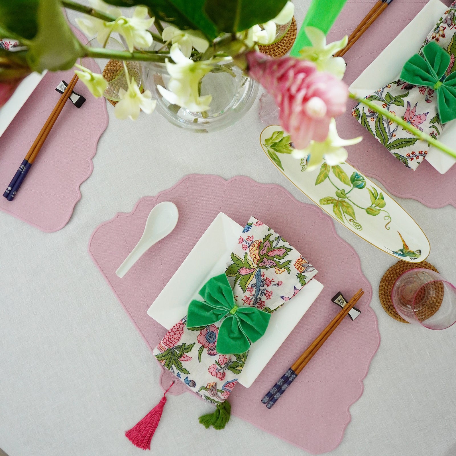 The Oriental Fan Placemat In Dusty Mauve Rose